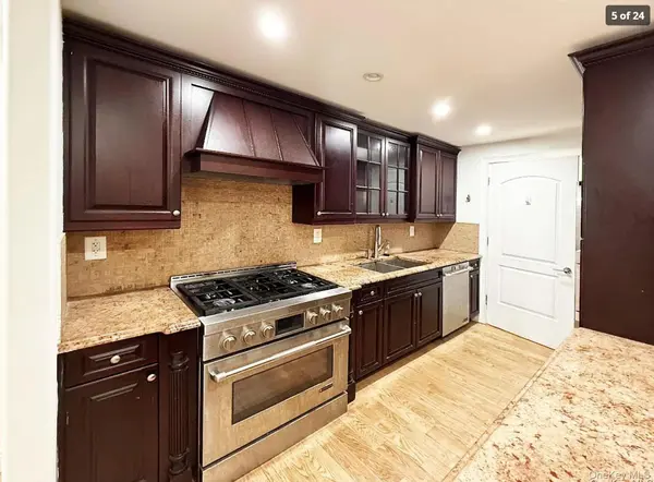 63-36 99 street #4h, Rego Park, NY 11374