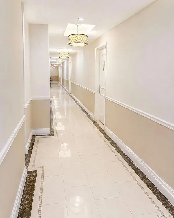 63-36 99 street #4h, Rego Park, NY 11374