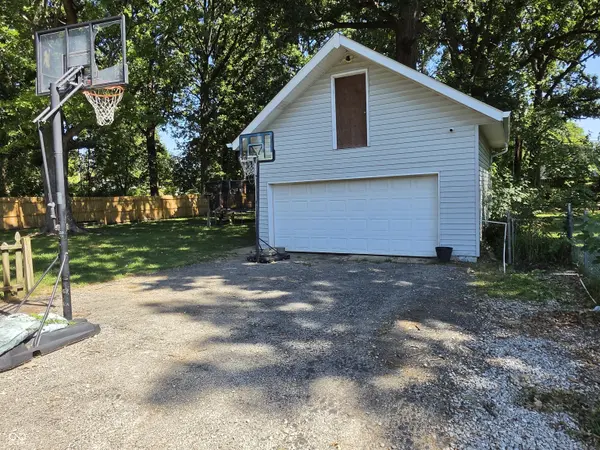915 Belmar AVE, Indianapolis, IN 46219