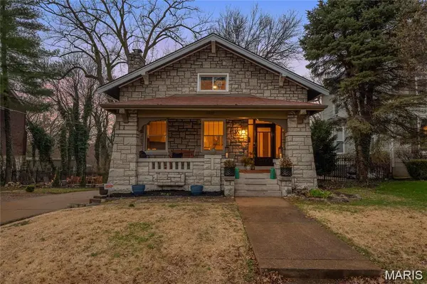 1507 McCausland AVE, St Louis, MO 63117