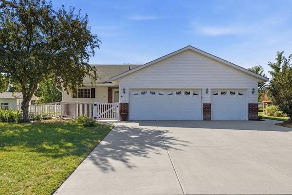 315 Barracuda AVE NE, Avon, MN 56310