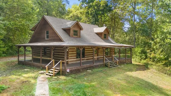 740 Leath Chapel Rd, Bethpage, TN 37022