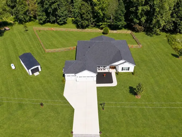 34516 Buckner Hills Rd, Bon Aqua, TN 37025