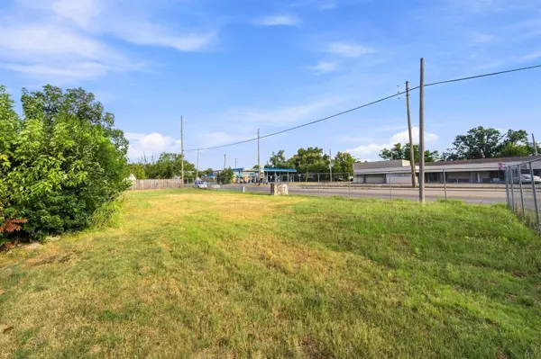 2202 N Minneapolis, Wichita, KS 67219