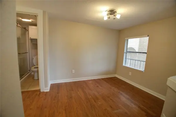 1306 Norwalk LN #201, Austin, TX 78703