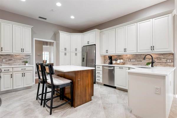 434 TREMINGHAM WAY, Venice, FL, 34293 photo 14