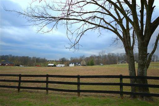 4854 Rock House Rd, Portland, TN 37148