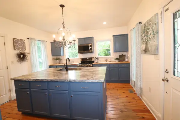 664 N Macon ST, Bement, IL 61813
