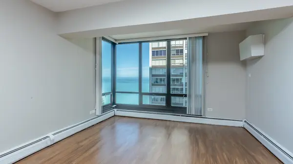 6166 N SHERIDAN RD #10F, Chicago, IL 60660