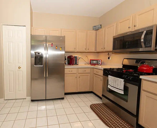 504 King AVE #504, East Dundee, IL 60118