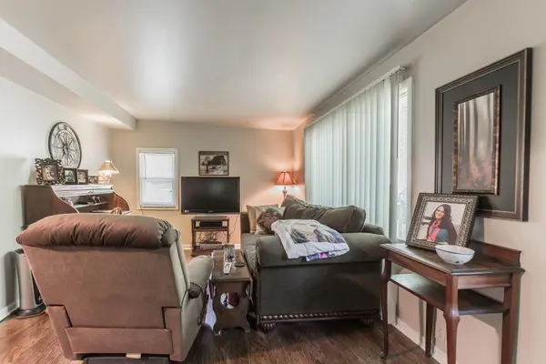 10591 Haegers Bend RD, Barrington Hills, IL 60010