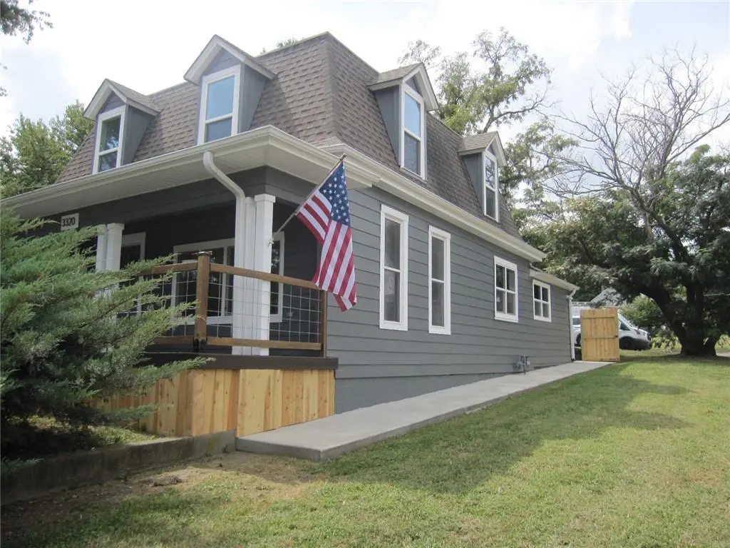 3320 Saint Joseph AVE, St Joseph, MO 64505