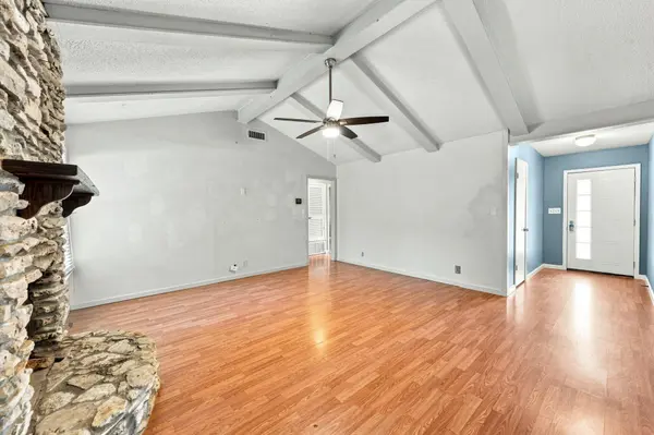 7004 Whispering Oaks DR, Austin, TX 78745