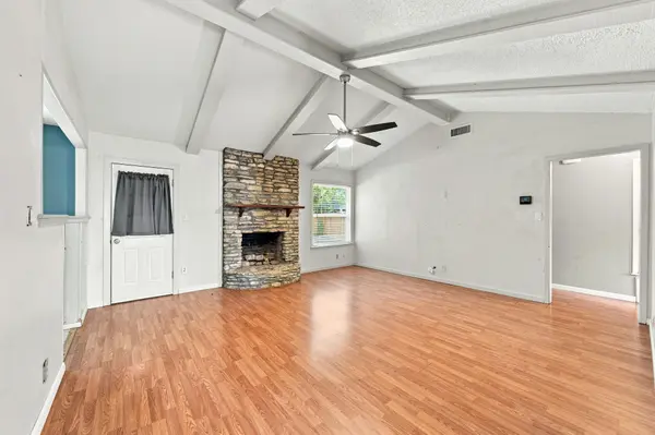7004 Whispering Oaks DR, Austin, TX 78745