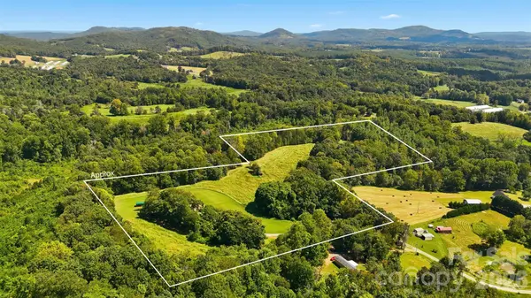 591 Moore LN, Taylorsville, NC 28681