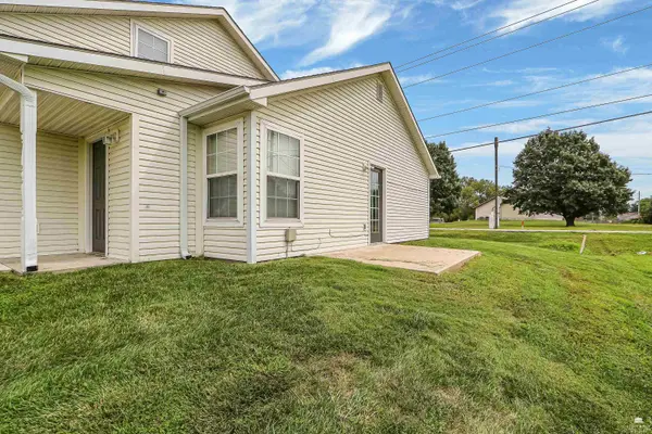 2400 Walden LN, Manhattan, KS 66502