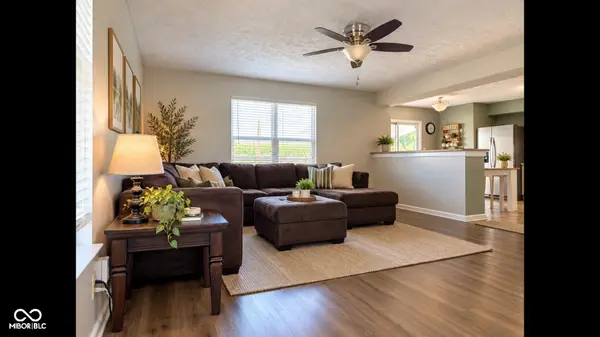 1214 Harvest Ridge CIR, Franklin, IN 46131