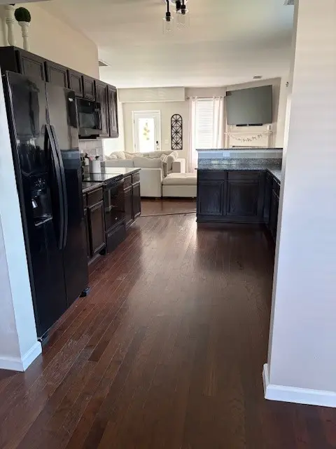 1061 Oakhall Dr, Mount Juliet, TN 37122