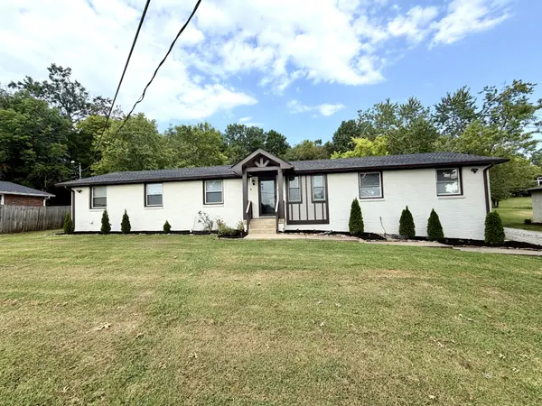233 Riverwood Dr, Hendersonville, TN 37075