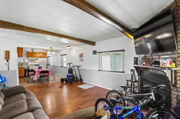 2100 Scott Blvd Trlr 89, Iowa City, IA 52240