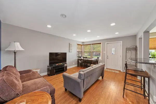 2507 Oak ST, Franklin Park, IL 60131