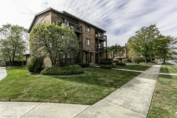 8621 Lexington CIR, Orland Park, IL 60462