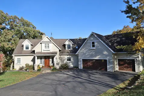 155 Forest View RD, Dahinda, IL 61428