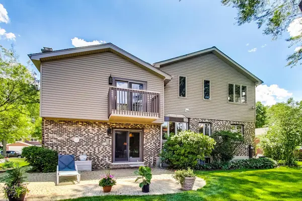 632 W Kimball AVE, Palatine, IL 60067