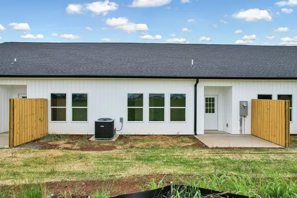 1080 Congress Parkway #N, Athens, TN 37303