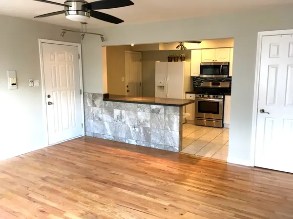 10145 HARTFORD CT #3C, Schiller Park, IL 60176