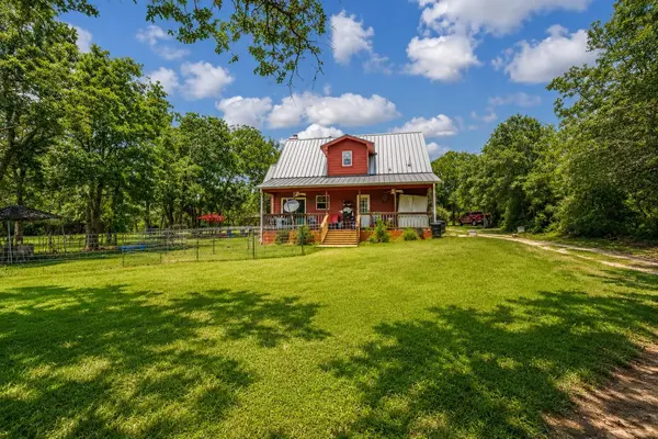 611 Wilson RD, Red Rock, TX 78662