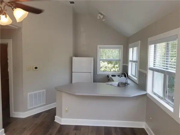 2102 Townes LN #B, Austin, TX 78703