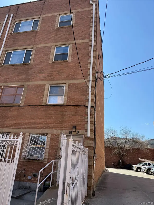 9318 170th ST, Jamaica, NY 11433