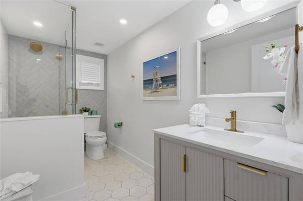 405 28TH ST, Holmes Beach, FL, 34217 photo 33