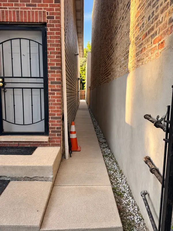 3858 W Grenshaw ST, Chicago, IL 60624