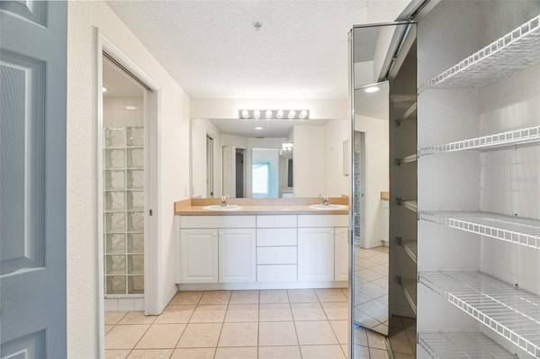 7141 STRAND CIR #101, Bradenton, FL, 34203 photo 17