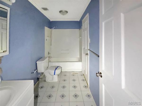 4361 Woodridge DR, Hillsboro, MO 63050