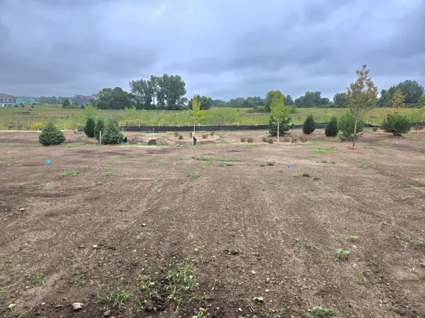 17468 Dulles LN, Lakeville, MN 55044
