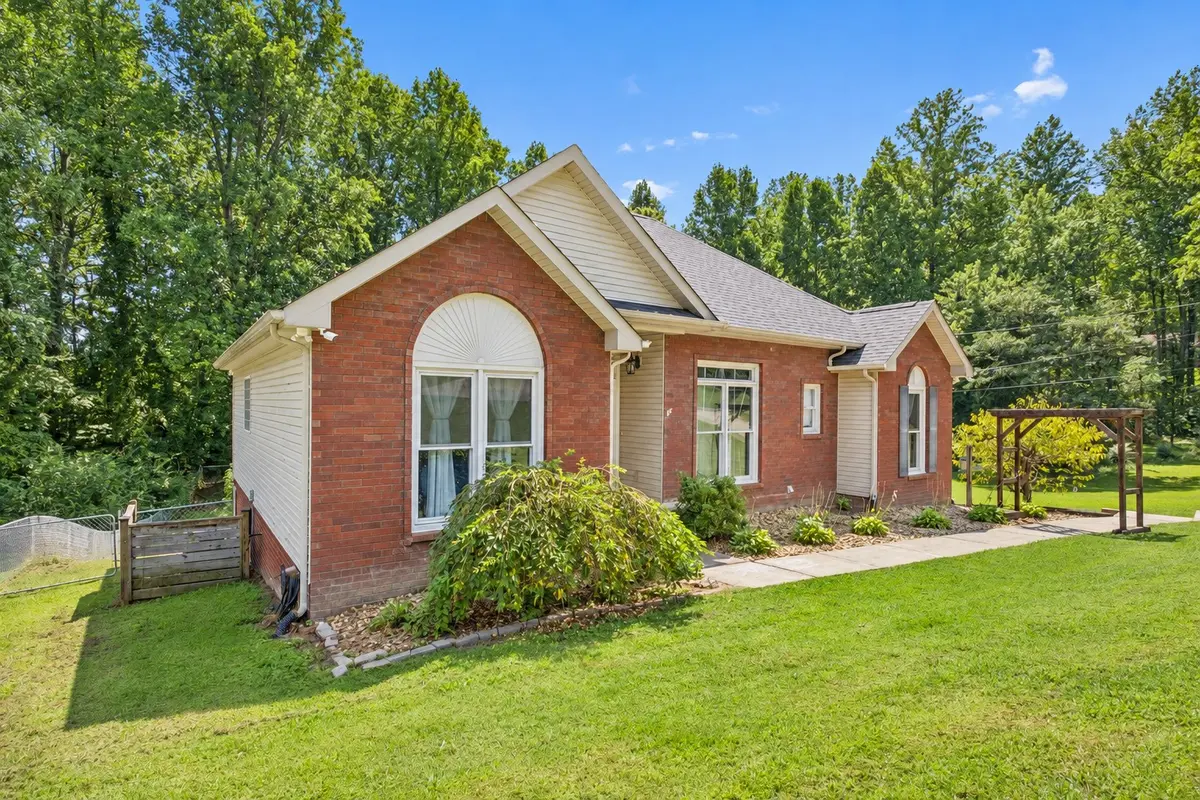 183 Hickory Hollow Dr, Dickson, TN 37055