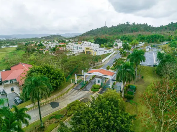 A7 CALLE ALCAZAR, Caguas, PR 00725