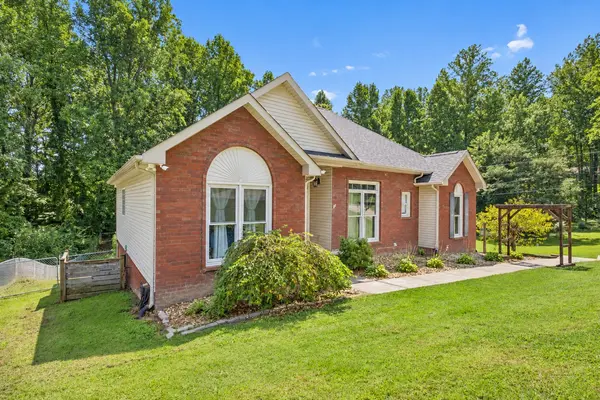 183 Hickory Hollow Dr, Dickson, TN 37055