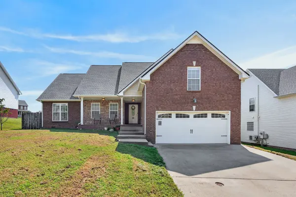 1809 Patricia Dr, Clarksville, TN 37040