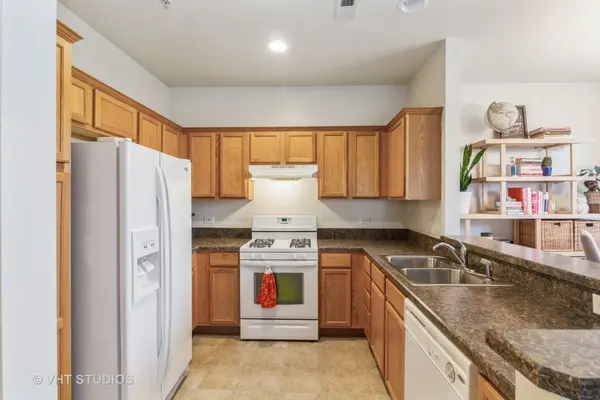 2305 Aurora DR #2, Pingree Grove, IL 60140