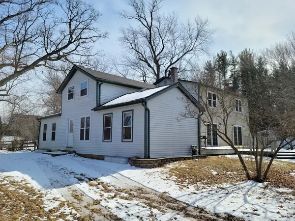 22133 W North AVE, Antioch, IL 60002