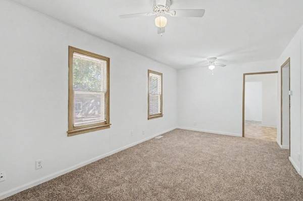 5808 S Southeast Blvd, Derby, KS 67037