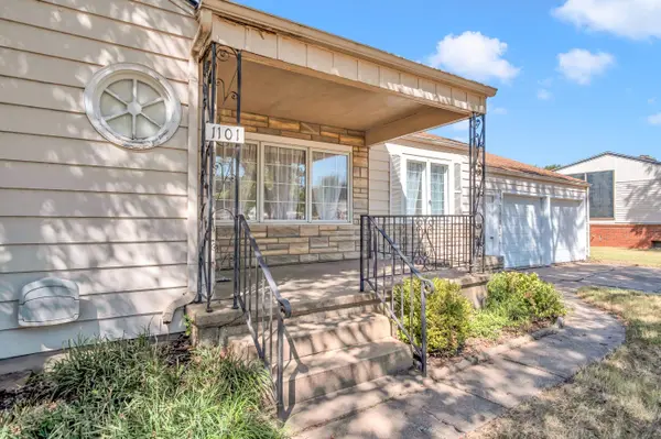 1101 Allison, Newton, KS 67114