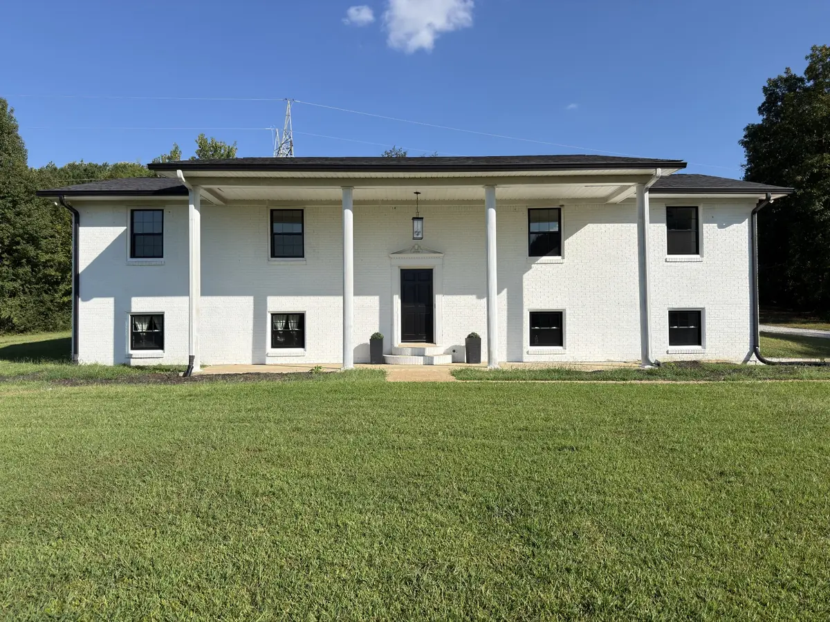 2315 Grandview, Lawrenceburg, TN 38464