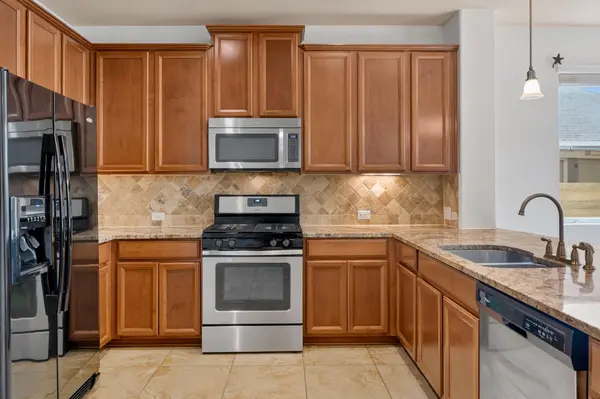 2627 Garlic Creek DR, Buda, TX 78610