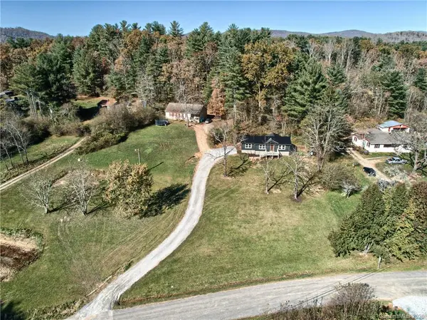 154 Allen DR, Fletcher, NC 28732