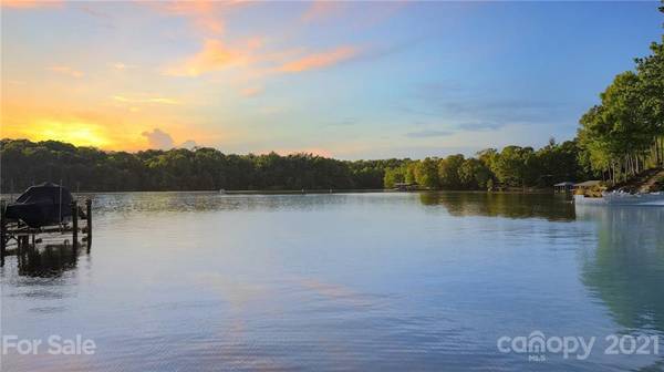 136 Eagle Chase LN, Troutman, NC 28166